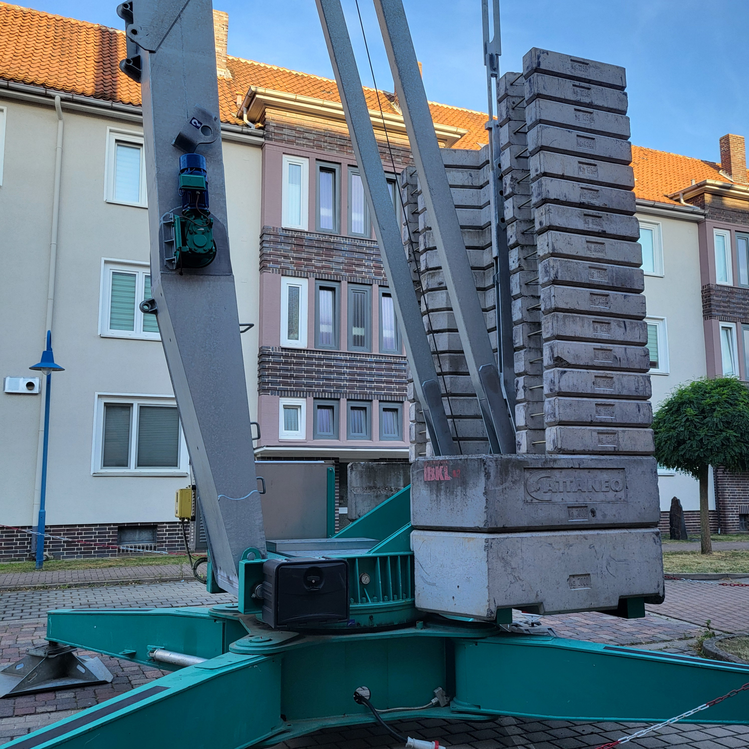 1000141118